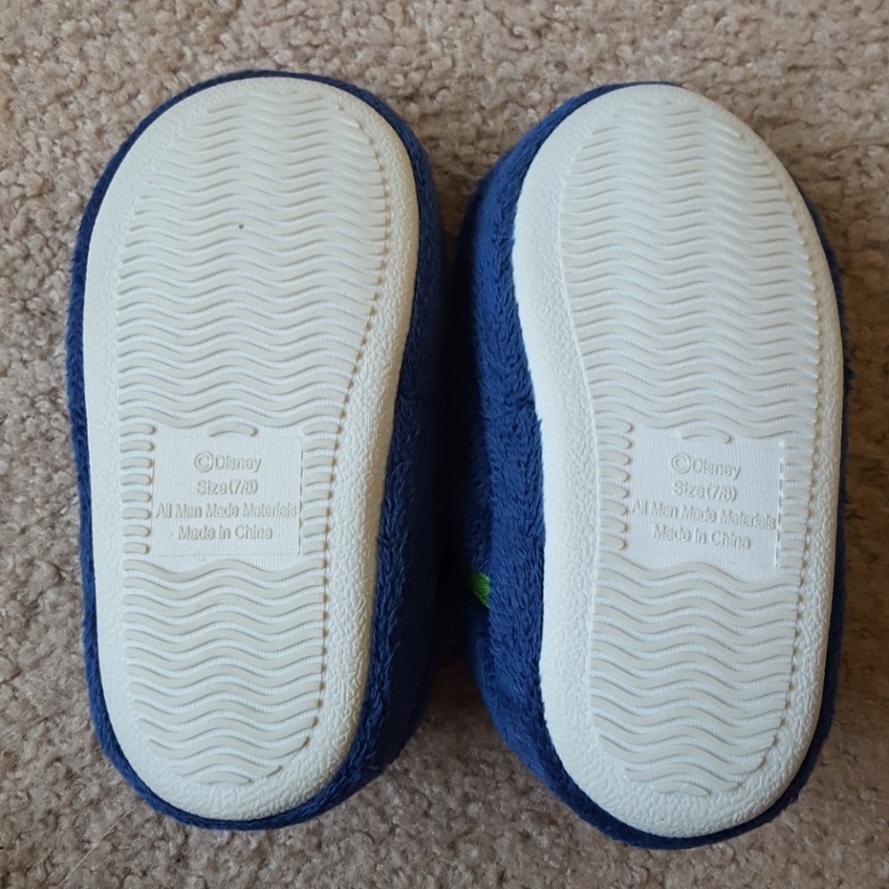 ❤ 4/$20 Disney Toy Story Slippers - Picture 4 of 5